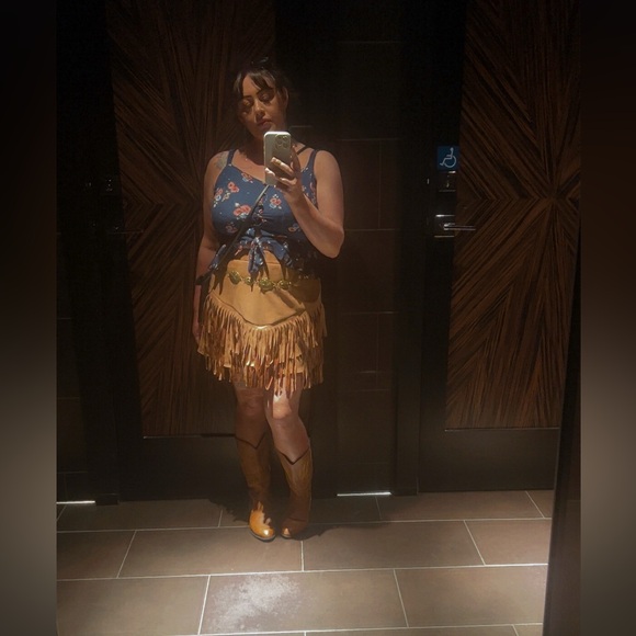 Meet your Posher, Genessa - Picture 7 of 7